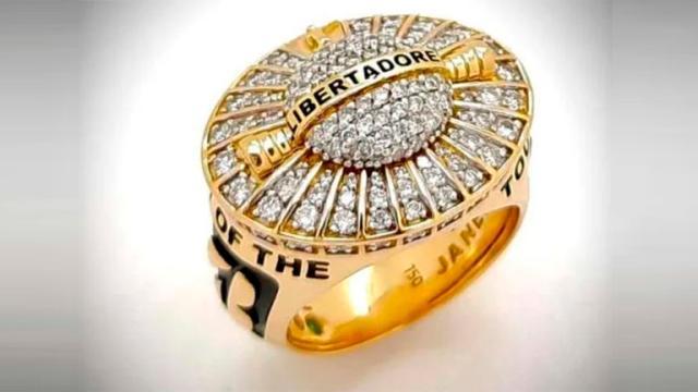 九游体育安卓版、九游体育苹果版、九游体育下载链接、九游体育安装包、九游体育官方下载、体育app推荐-131颗钻石 30克黄金 解放者杯首次奖最佳球员戒指